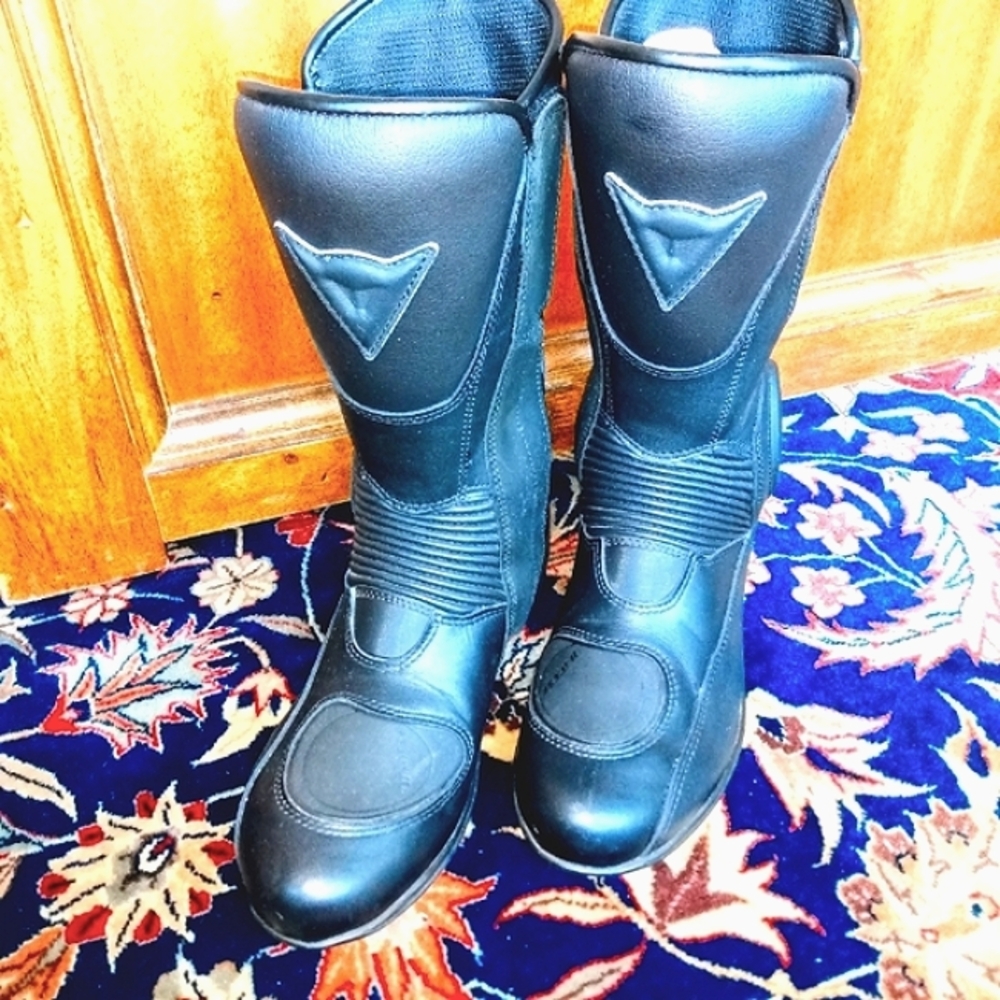 Dainese motorcycle boots US6 - Picture 2 of 9